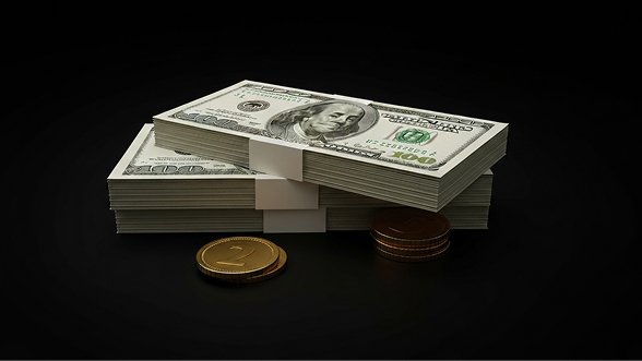 Cash and gift card prizes